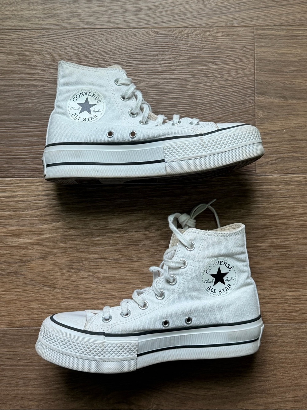 Converse Women's Chuck Taylor All-Star Platform Lift High Top